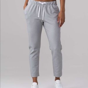Women’s Lululemon Jet Crop Slim